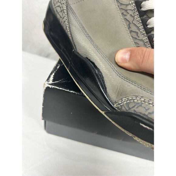 Size 11 - Jordan 3 Retro Stealth 2011 - Picture 4 of 8